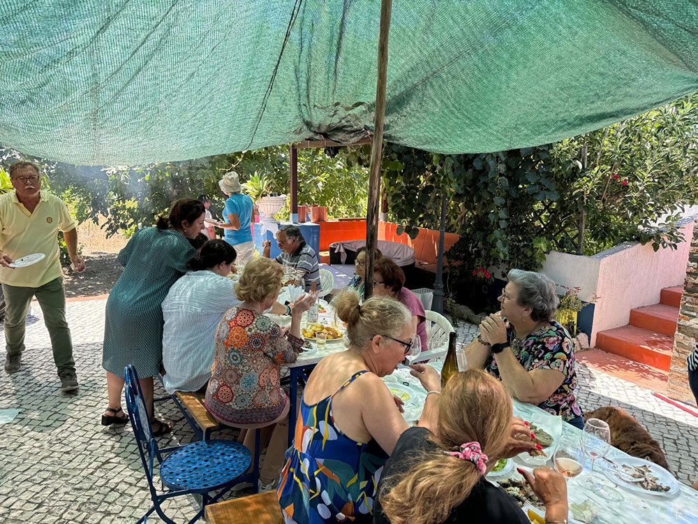 Sardinhada Rotária de companheirismo. Realizada no sábado, dia 27 de julho.