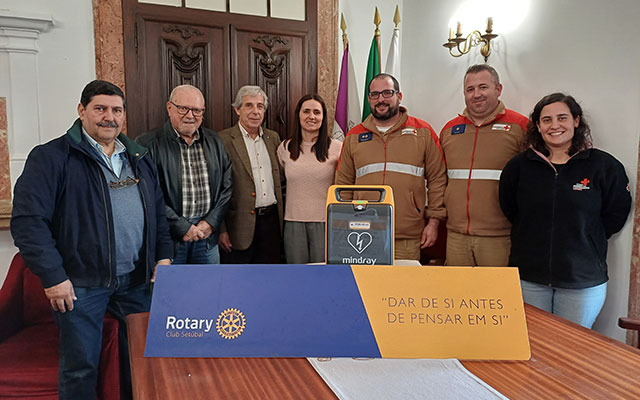 Projeto de fornecimento de Desfibrilhador à Delegação de Setúbal da Cruz Vermelha Portuguesa