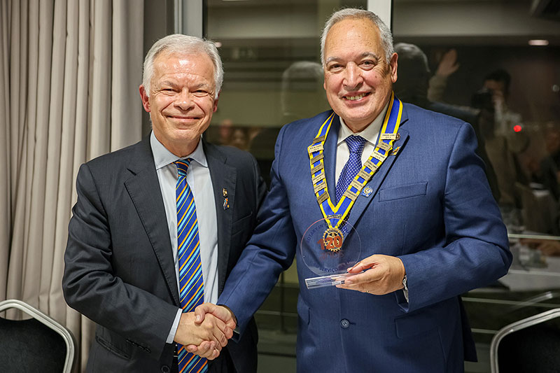 O Rotary Club de Setúbal fez 79 anos no dia 8 de março e  realizou no dia 13 de março a sua festa de aniversário coincidindo com a Visita Oficial do Governador do D1960, Compº Paulo Taveira de Sousa.