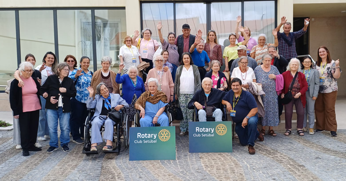 Peregrinação/Passeio a Fátima com utentes dos Lares da Santa Casa da Misericórdia de Setúbal
